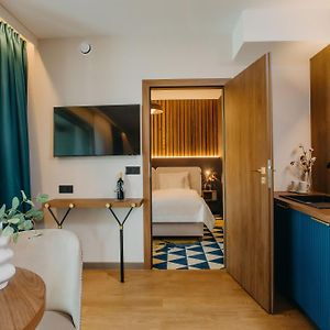 Superior  Separate Building Apartment